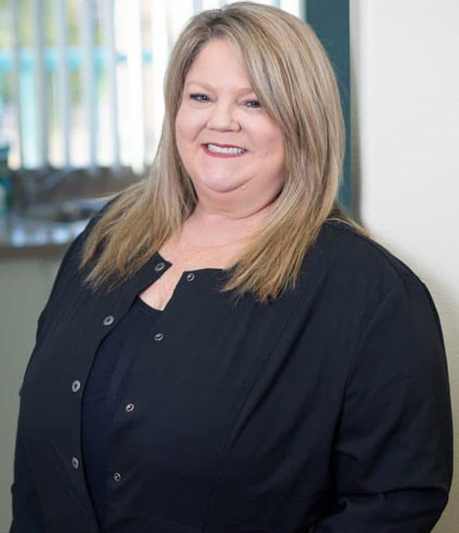 receptionist tracy of scripps west dental