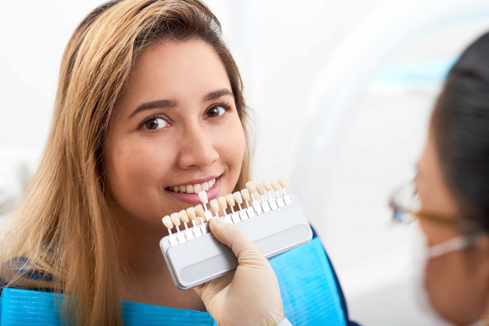 Obtain a Bright, Beautiful Smile with Porcelain Veneers
